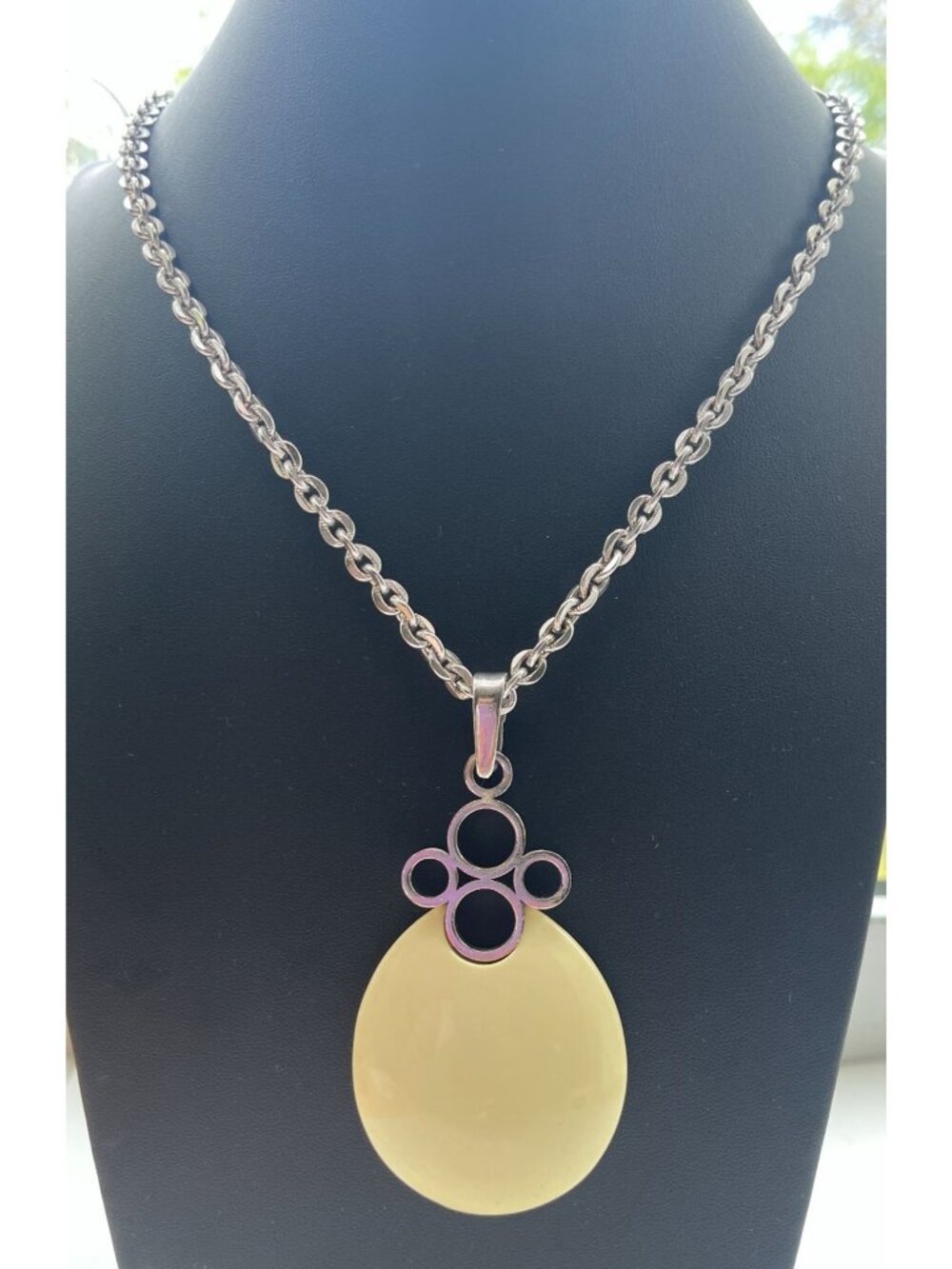 Kenneth Jay Lane Vintage Pendant Necklace Cream Lucite & Silver-Tone Rope Chain